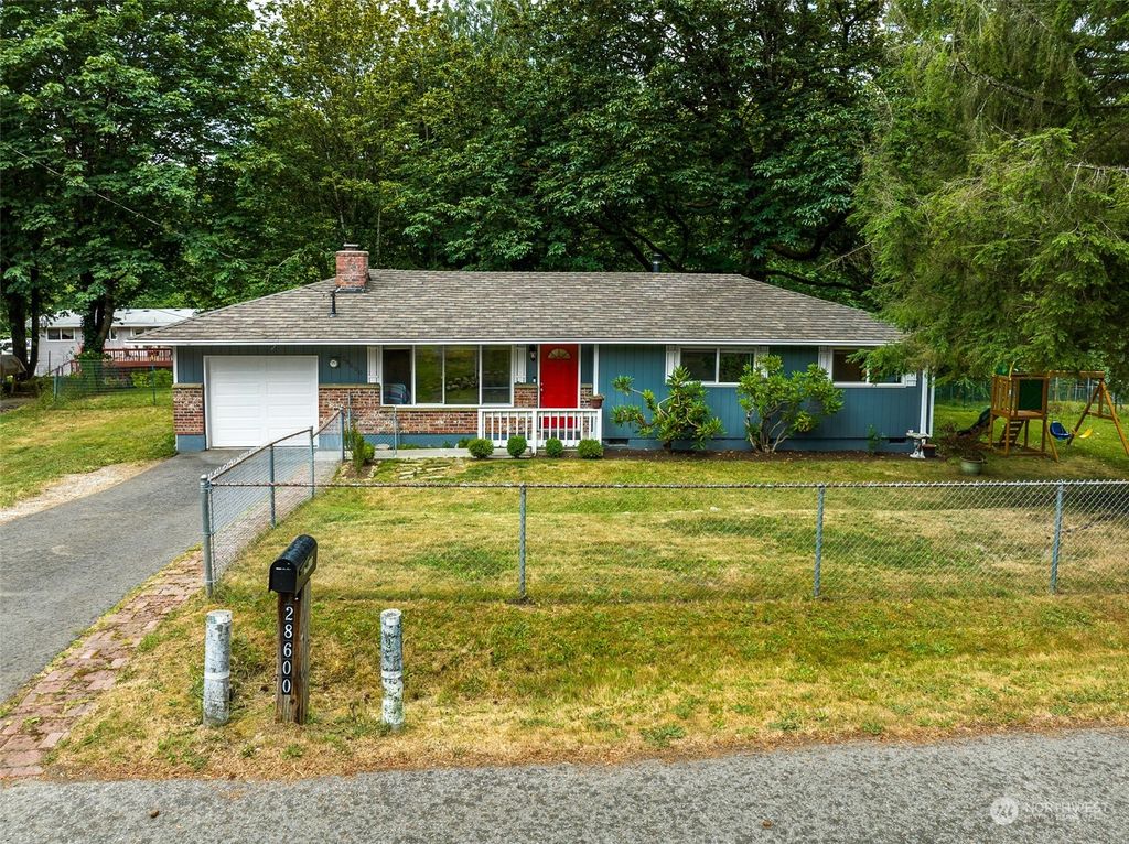 Photo of 28600 SE 226th Street, Maple Valley, WA 98038 (MLS # 2140673)