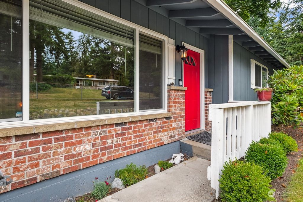 Photo of 28600 SE 226th Street, Maple Valley, WA 98038 (MLS # 2140673)