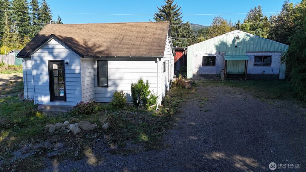 Photo of 2180 N Old Highway 99 Road, Burlington, WA 98233 (MLS # 2436079)