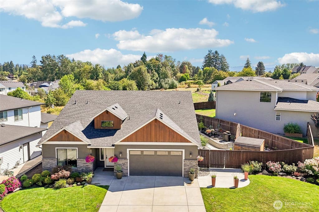 Photo of 4417 SE 17th Avenue, Brush Prairie, WA 98606 (MLS # 2562452)