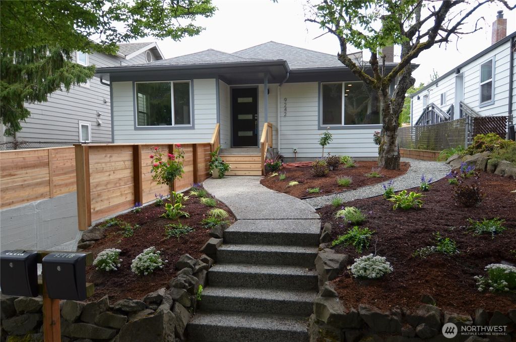 Photo of 9242 35th Avenue SW, Seattle, WA 98126 (MLS # 2389982)