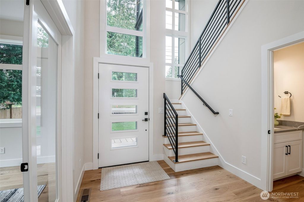 Photo of 12648 NE 80th Street, Kirkland, WA 98033 (MLS # 2509748)