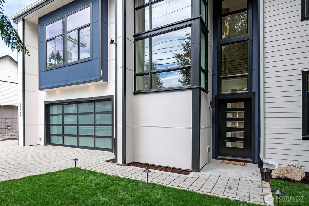 Photo of 12648 NE 80th Street, Kirkland, WA 98033 (MLS # 2509748)