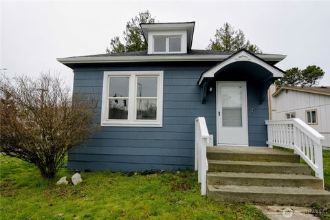 Photo of 5432 S Oakes Street, Tacoma, WA 98409 (MLS # 2482770)
