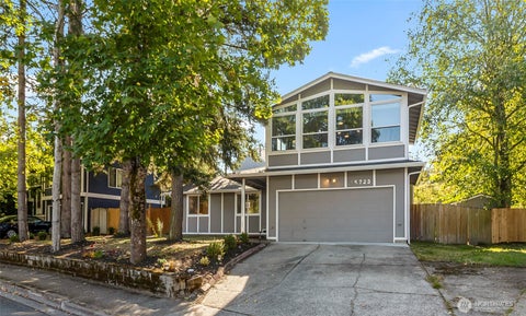 Photo of 15723 NE 109th Street, Redmond, WA 98052 (MLS # 2591789)