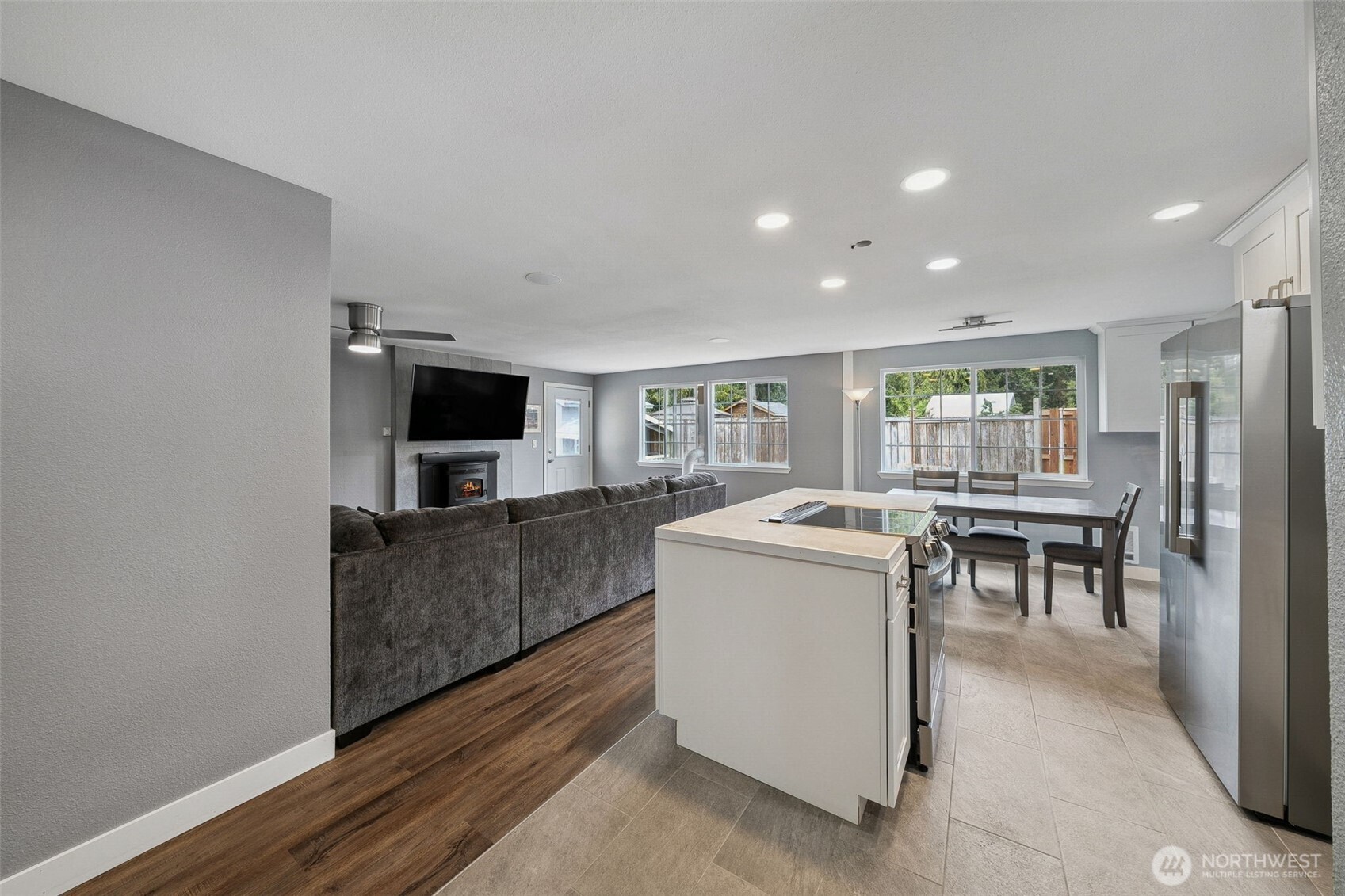 19505 67th Street E