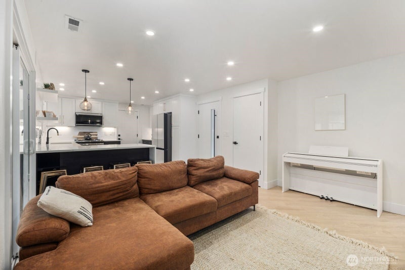 11124 29th Drive SE