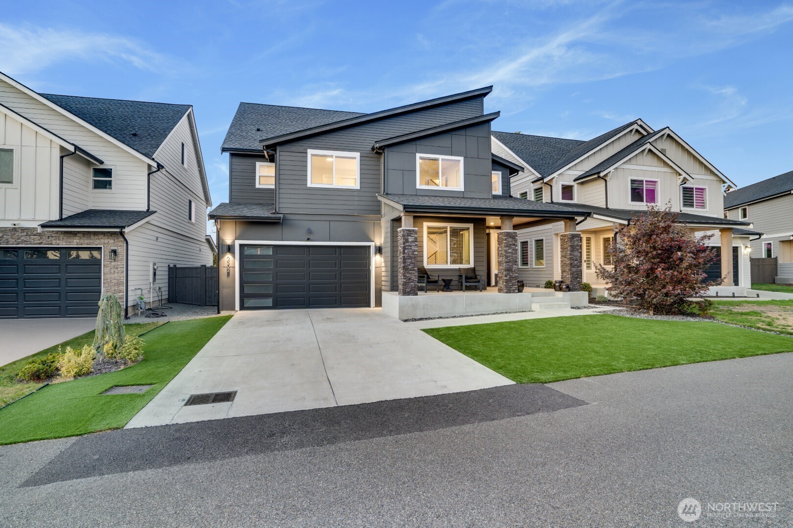 2302 29th Street Pl SE