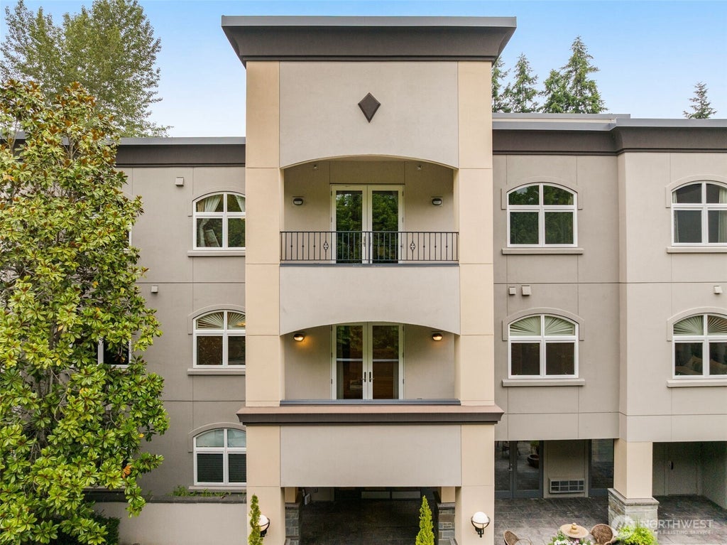 Photo of 10398 NE 17th Street #206, Bellevue, WA 98004 (MLS # 2546693)