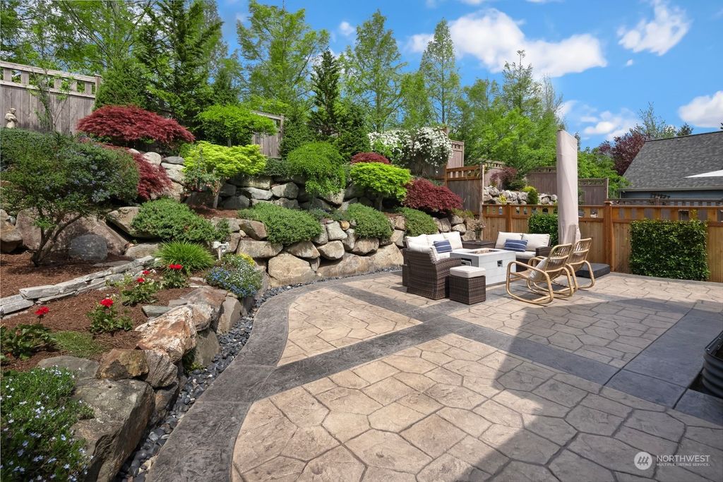 Photo of 7328 Dogwood Lane SE, Snoqualmie, WA 98065 (MLS # 2235933)