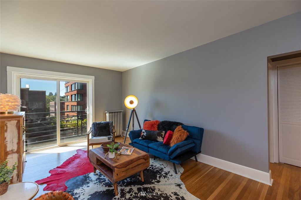 Photo of 1310 Queen Anne Avenue N #20, Seattle, WA 98109 (MLS # 1969124)