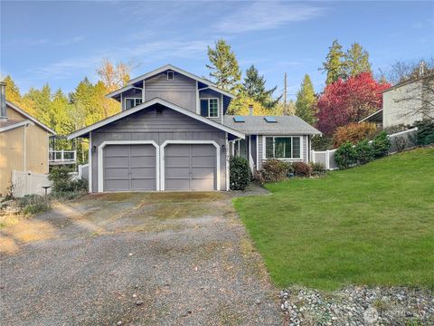 Photo of 10701 Glenwood Drive SW, Lakewood, WA 98498 (MLS # 2453750)