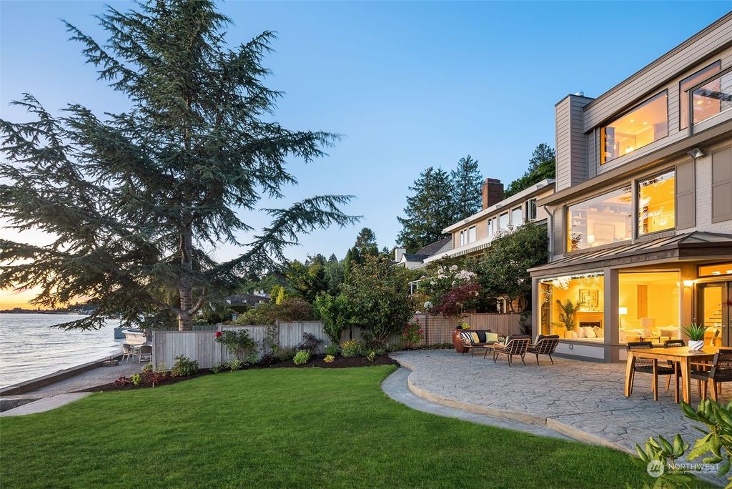 Photo of 5617 Beach Drive SW, Seattle, WA 98136 (MLS # 2137229)