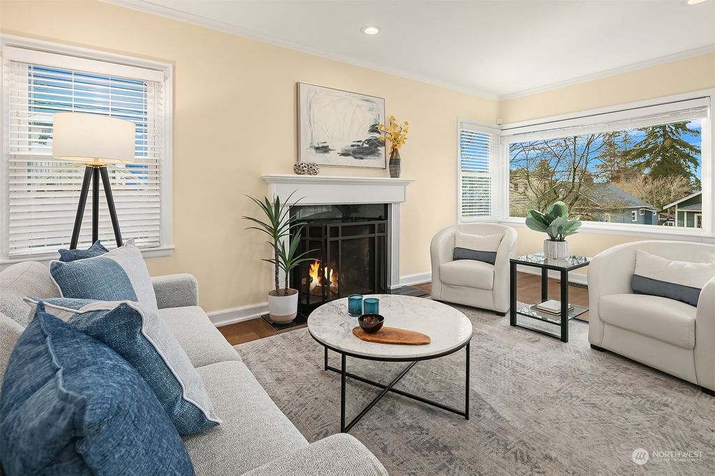 Photo of 6044 30th Avenue NE, Seattle, WA 98115 (MLS # 2320051)