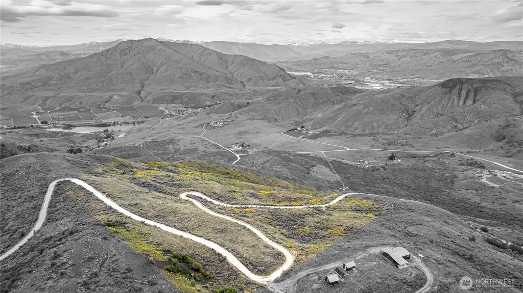 Photo of 0 Chelan Hills Acres Tract, Orondo, WA 98843 (MLS # 2511617)