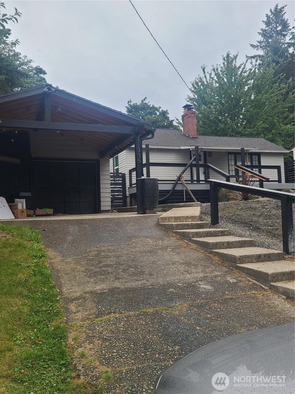 Photo of 11335 Sunnyside Avenue N, Seattle, WA 98133 (MLS # 2554324)