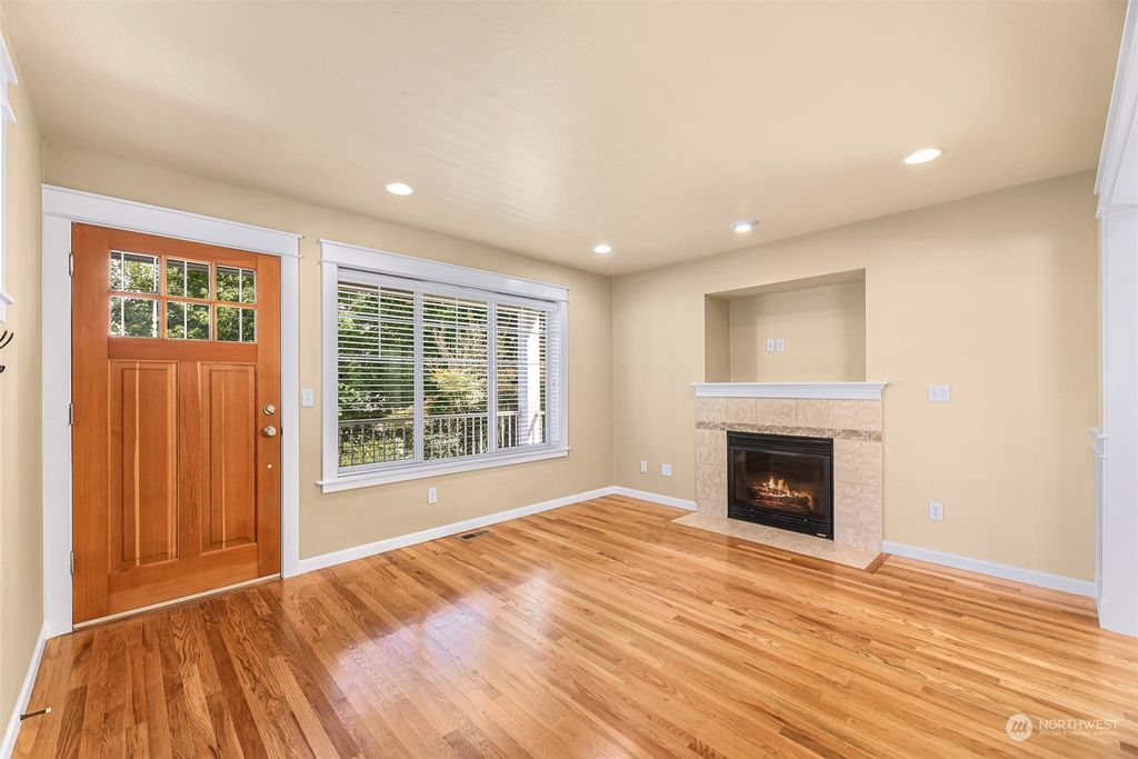 Photo of 4403 40th Avenue SW, Seattle, WA 98116 (MLS # 2065583)