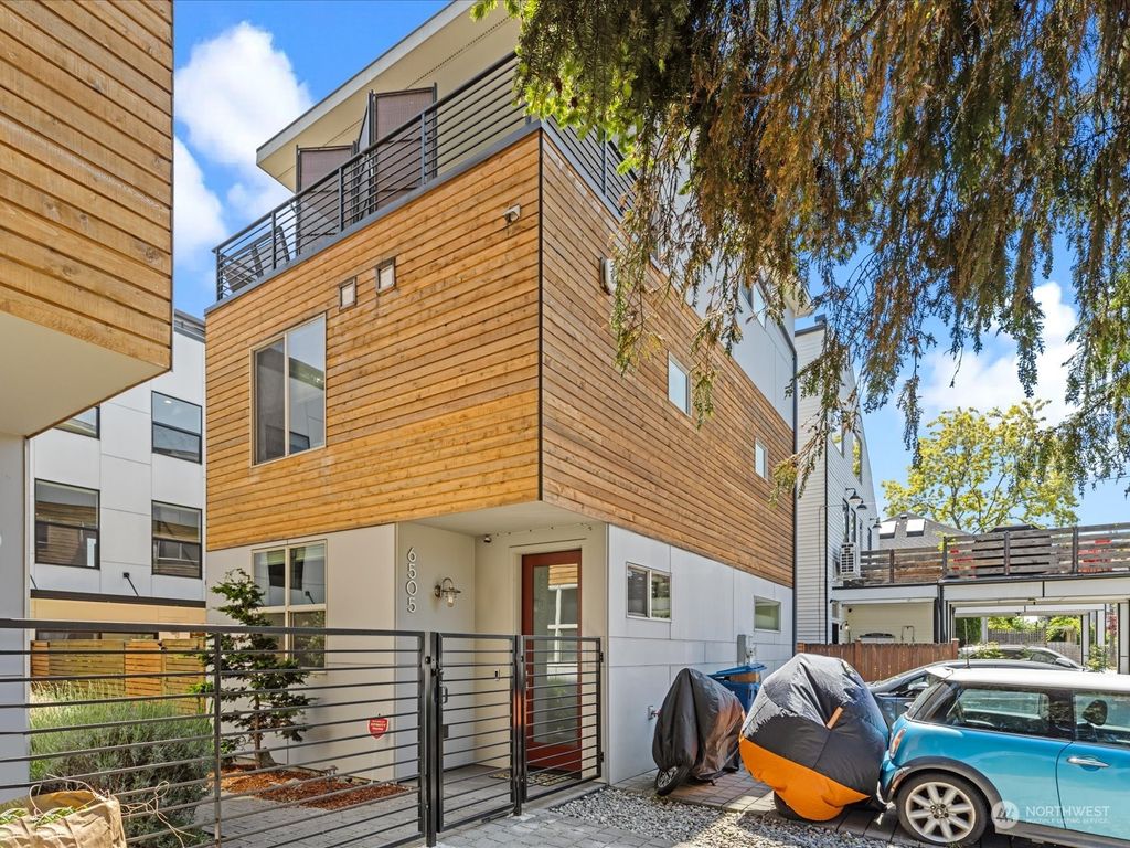 Photo of 6505 Ellis Avenue S, Seattle, WA 98108 (MLS # 2070516)