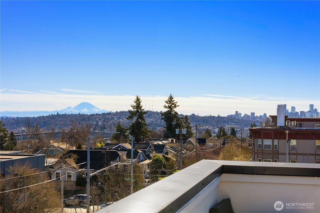 Photo of 4515 Sunnyside Avenue N #B, Seattle, WA 98103 (MLS # 2591197)