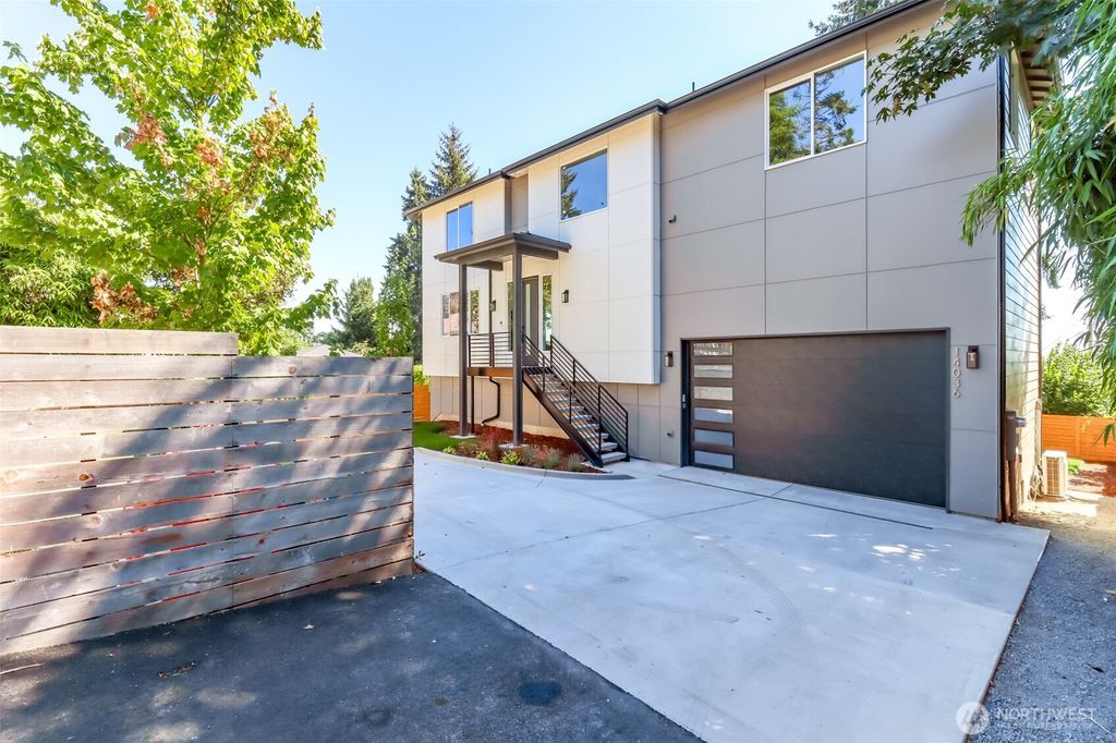 Photo of 14036 35th Avenue S, Tukwila, WA 98168 (MLS # 2414377)