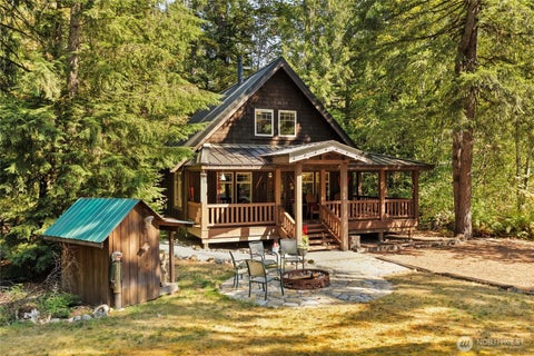 Photo of 75846 NE 122nd Street, Skykomish, WA 98288 (MLS # 2576743)