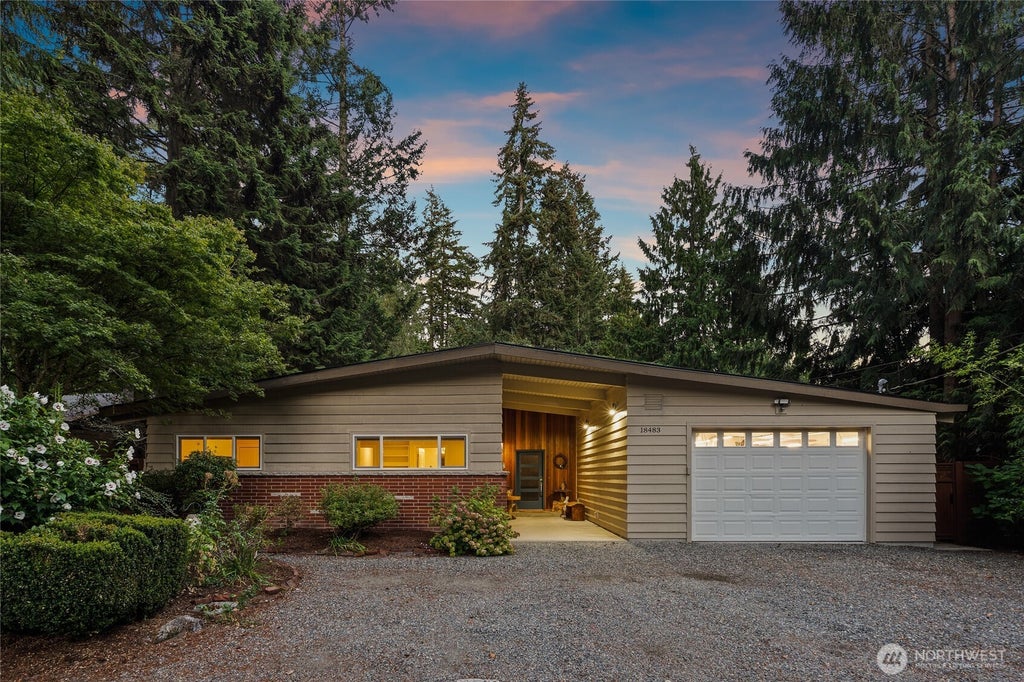 Photo of 18483 47th Place NE, Lake Forest Park, WA 98155 (MLS # 2586884)