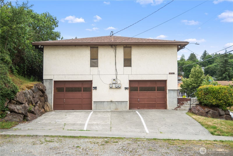 1701 19th Avenue S