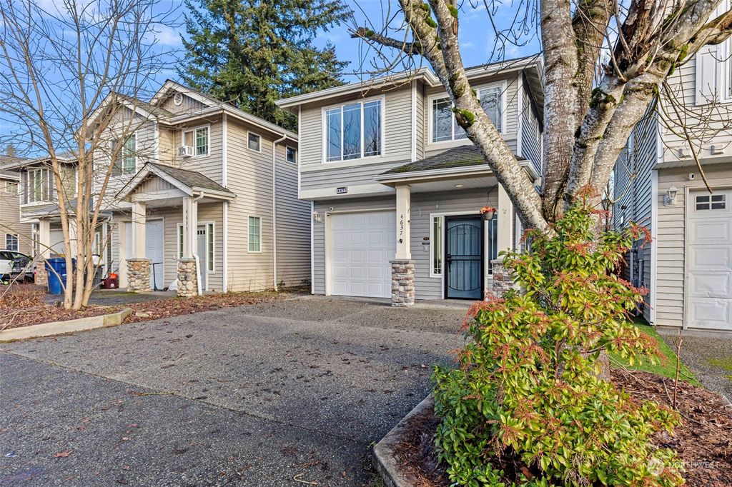 Photo of 4637 100th Street NE, Marysville, WA 98270 (MLS # 2321637)