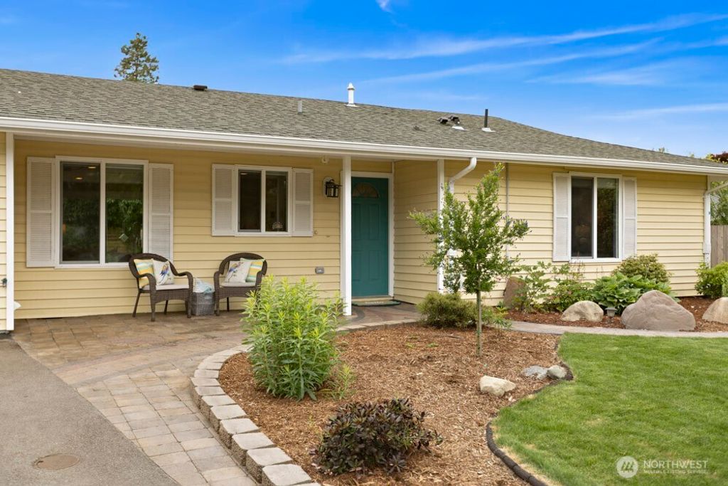 Photo of 4209 S 350th Street, Auburn, WA 98001 (MLS # 2388334)