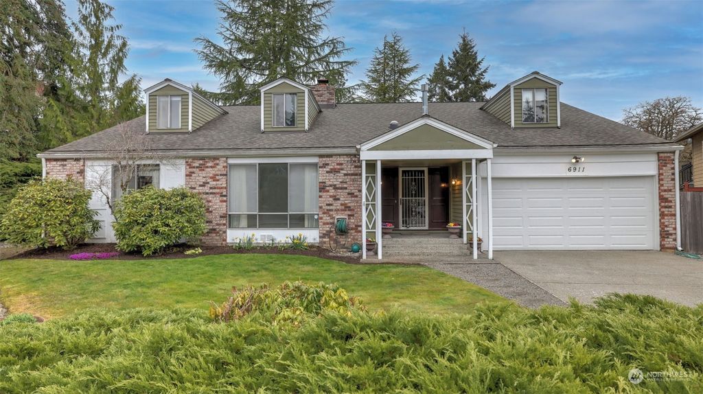 Photo of 6911 149th Avenue NE, Redmond, WA 98052 (MLS # 2051827)