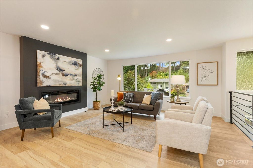 Photo of 19229 34th Drive SE, Bothell, WA 98012 (MLS # 2434602)