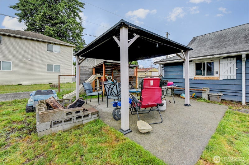 112 Cascade Avenue