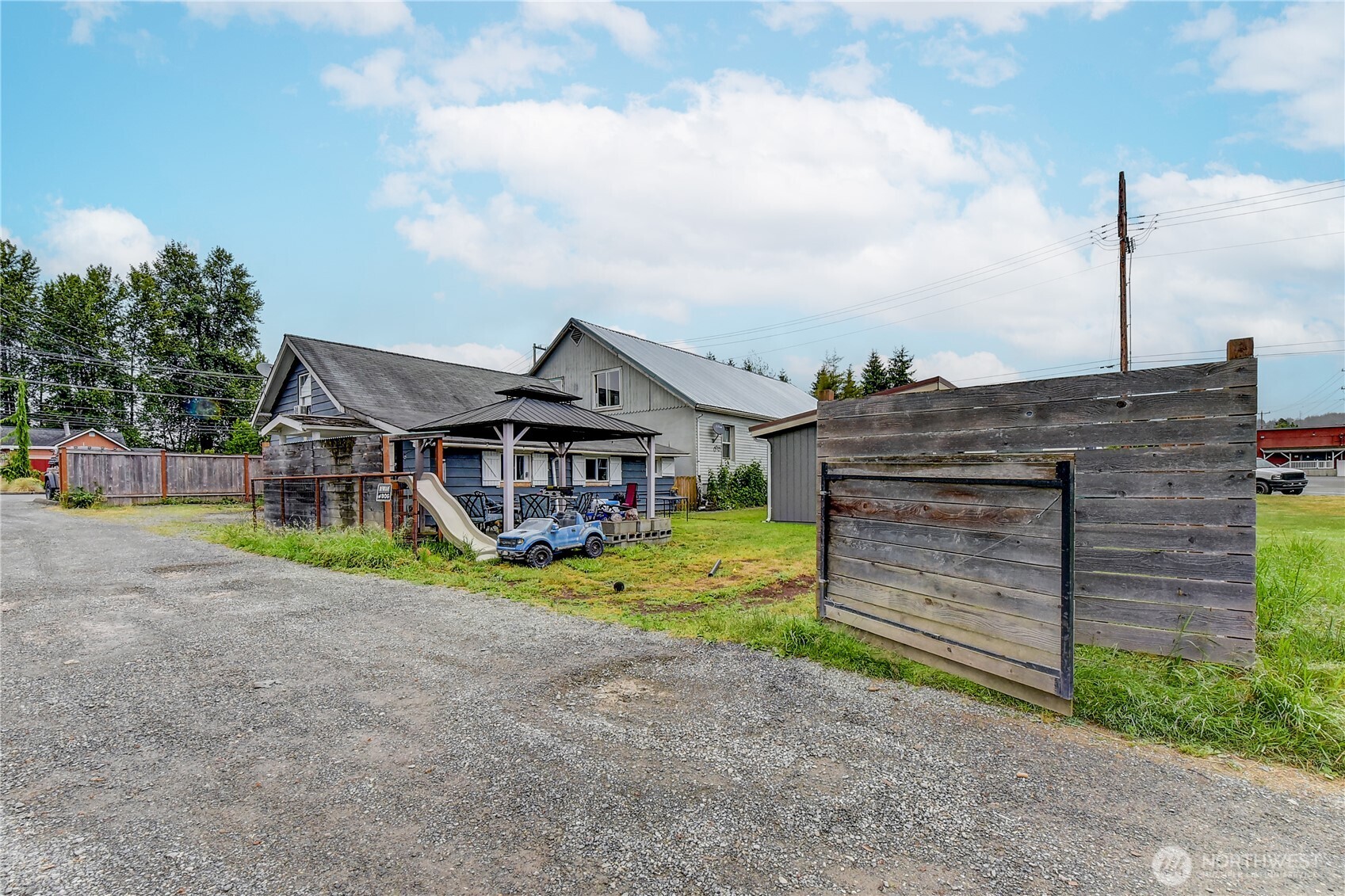 112 Cascade Avenue