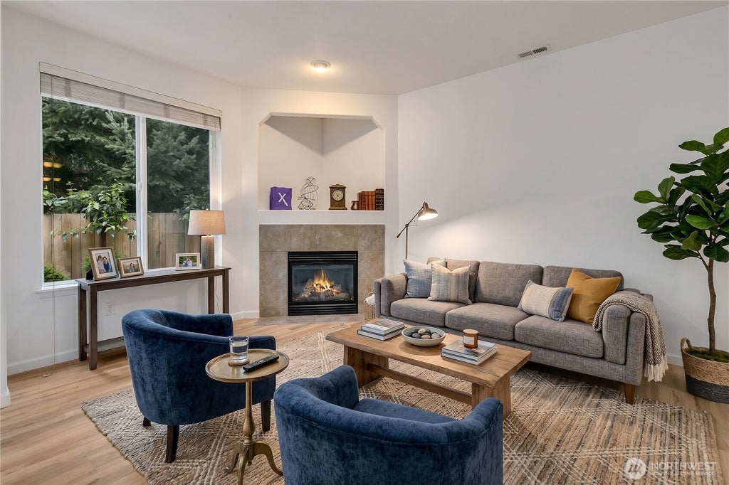 Photo of 115 60th Street SE, Auburn, WA 98092 (MLS # 2568066)