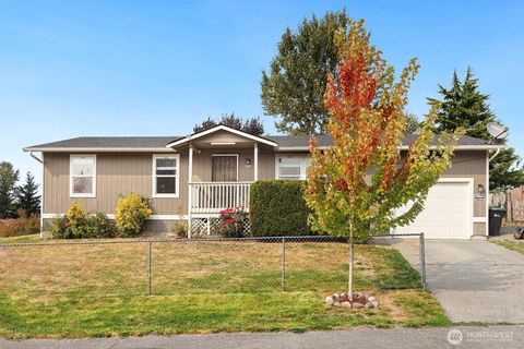 Photo of 2705 E Broadway Street, Mount Vernon, WA 98274 (MLS # 2432797)