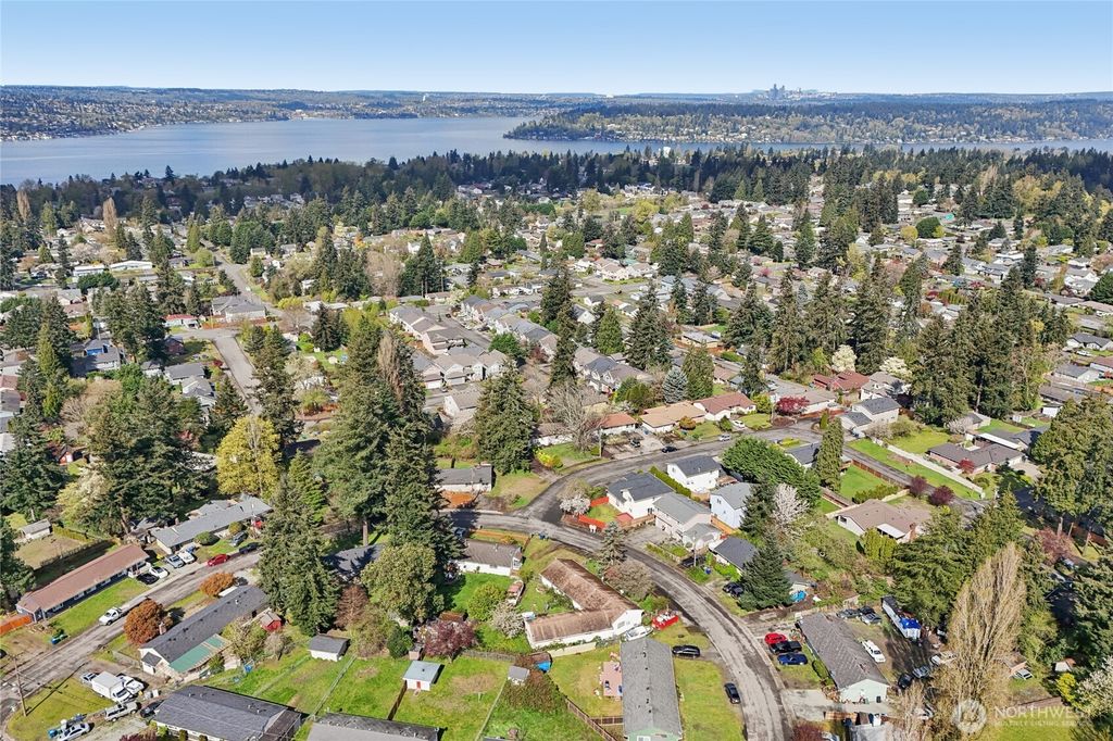 Photo of 2008 Harrington Circle NE, Renton, WA 98056 (MLS # 2507279)