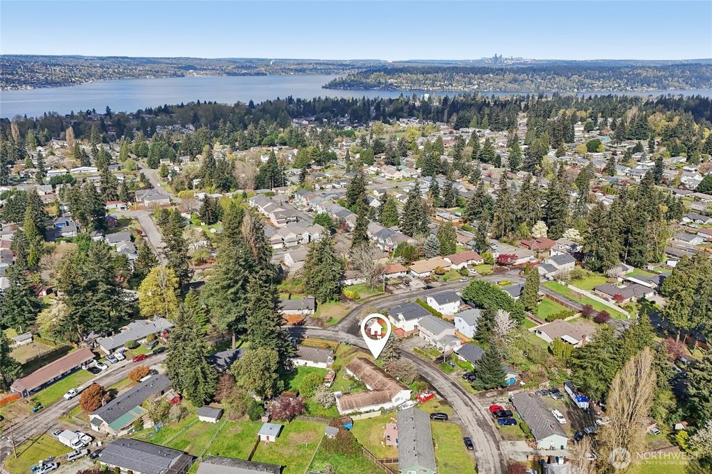 Photo of 2008 Harrington Circle NE, Renton, WA 98056 (MLS # 2507279)