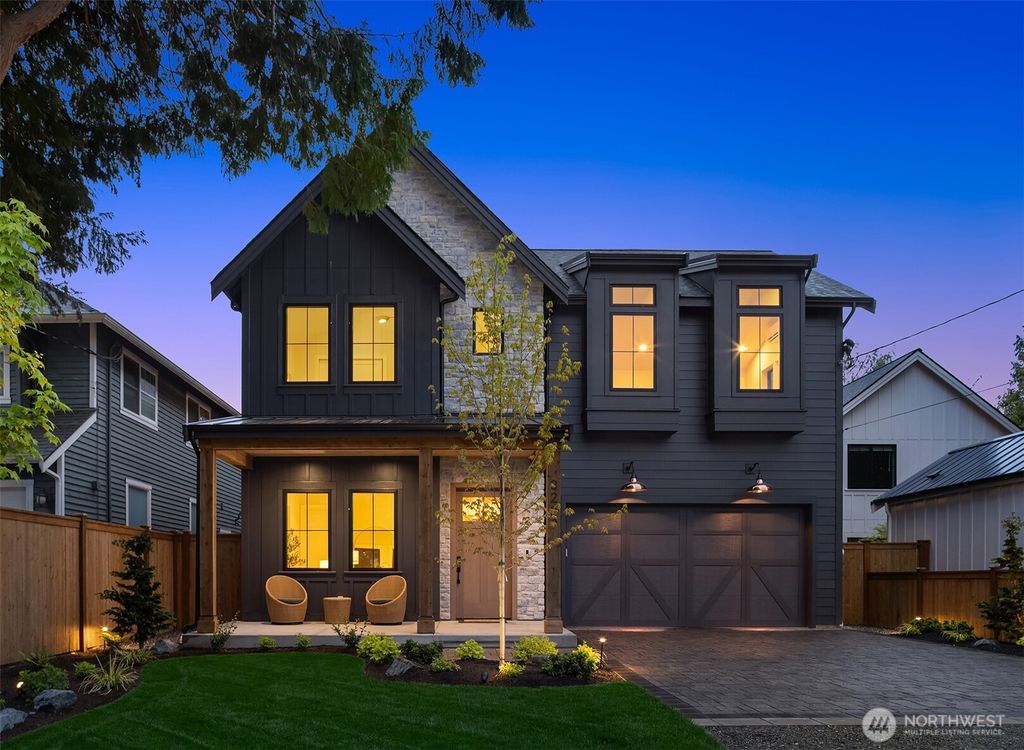 Photo of 3229 NE 94th Street, Seattle, WA 98115 (MLS # 2367363)