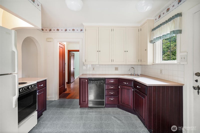 9917 NE 190th Street