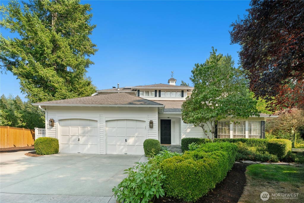 Photo of 2836 213th Avenue SE, Sammamish, WA 98075 (MLS # 2567574)