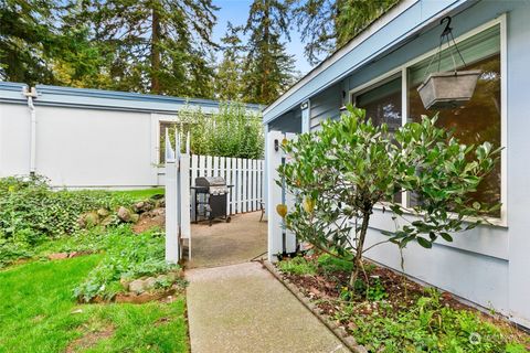 4308 NE Sunset Boulevard Unit V7, Renton, WA 98059 - MLS#: 2317080