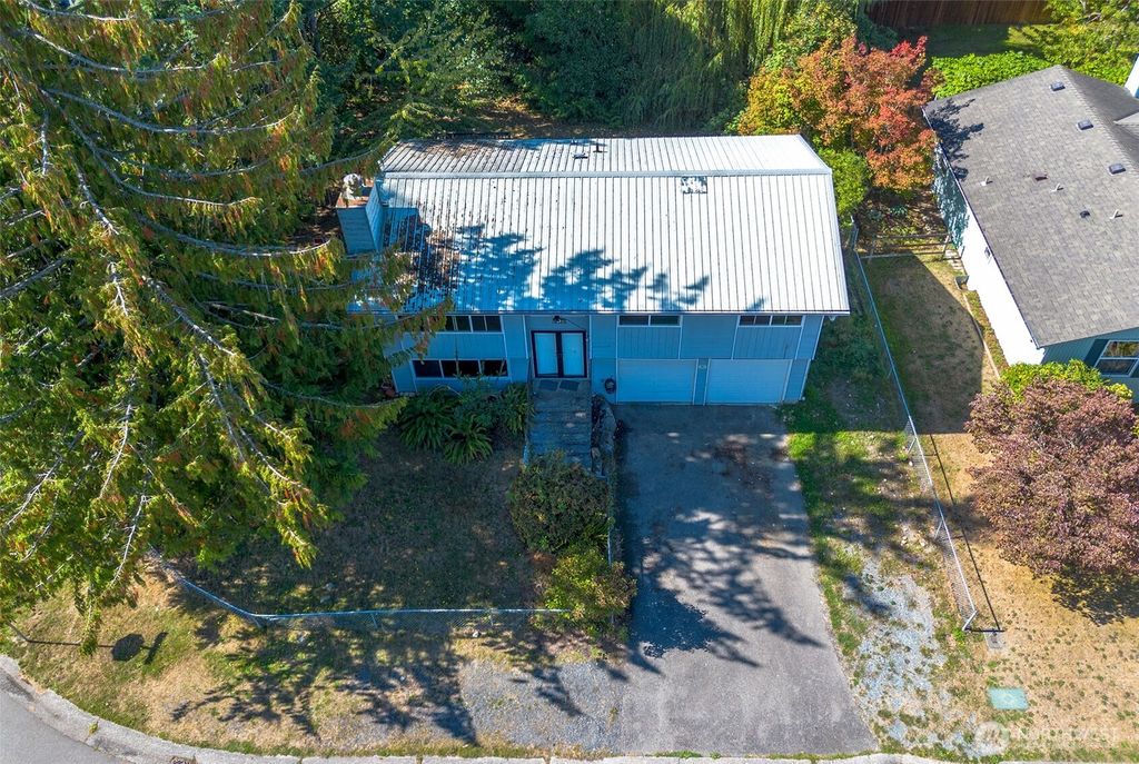 Photo of 15124 45th Place W, Lynnwood, WA 98087 (MLS # 2433713)