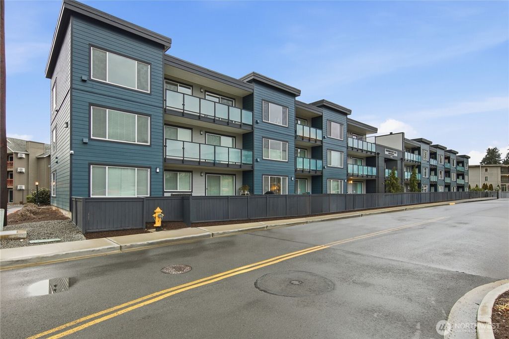Photo of 1175 Harrington Place NE #313, Renton, WA 98056 (MLS # 2457505)