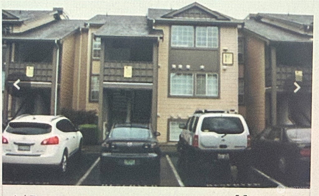 Photo of 26221 116th Avenue SE #F105, Kent, WA 98030 (MLS # 2553327)