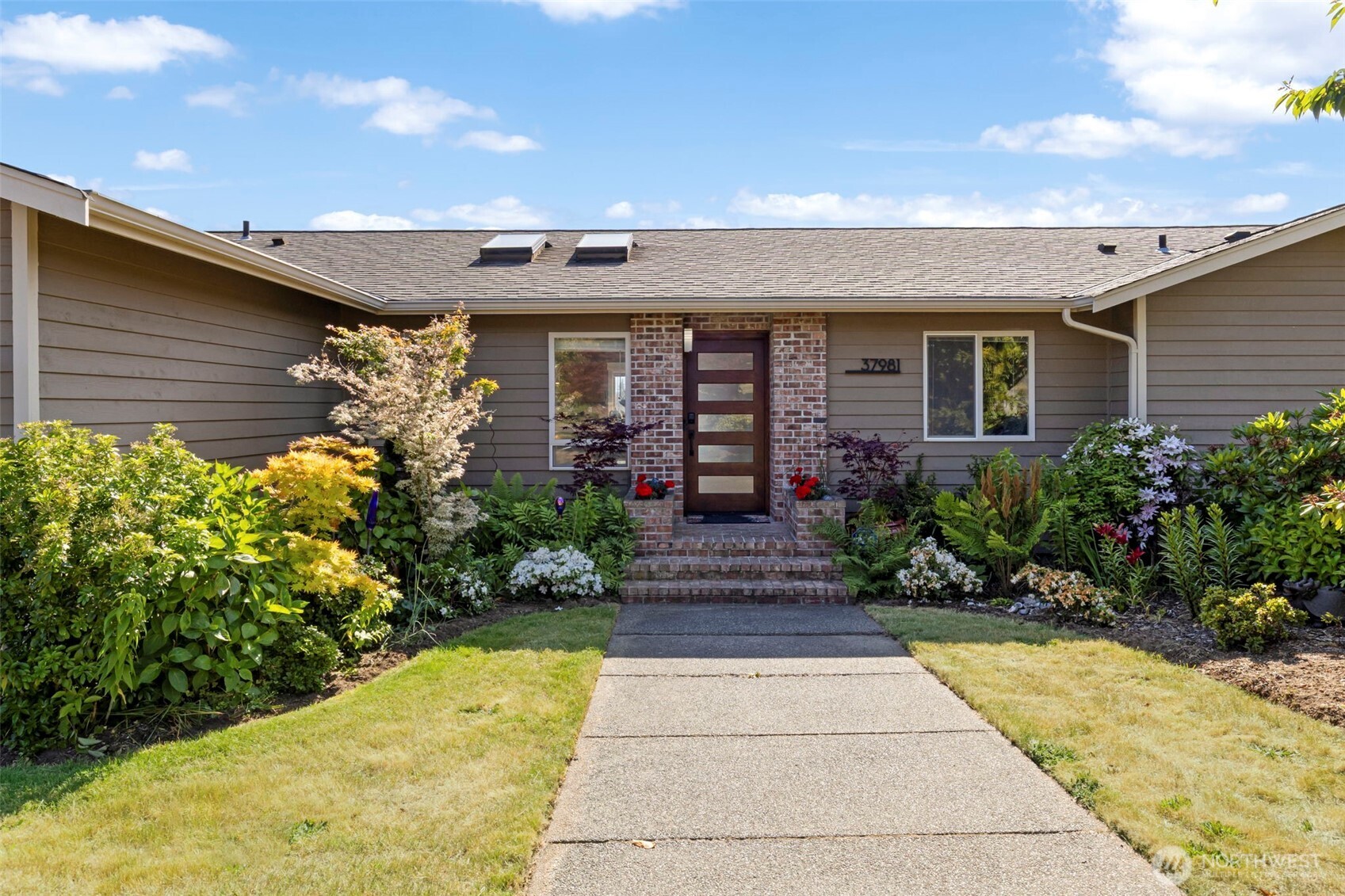 37981 Hood Canal Drive NE