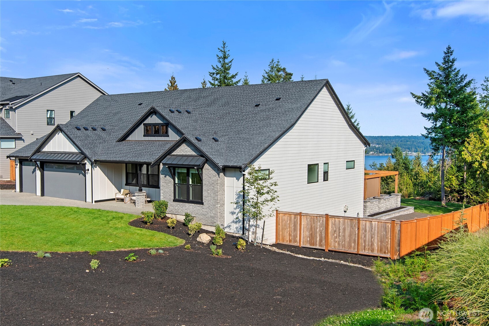 5526 NW Bonfire Court