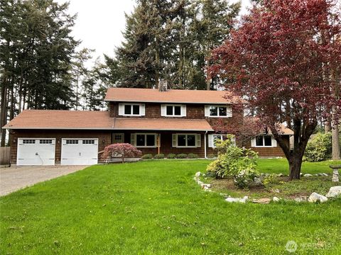 Photo of 1656 Fern Place, Oak Harbor, WA 98277 (MLS # 2507576)