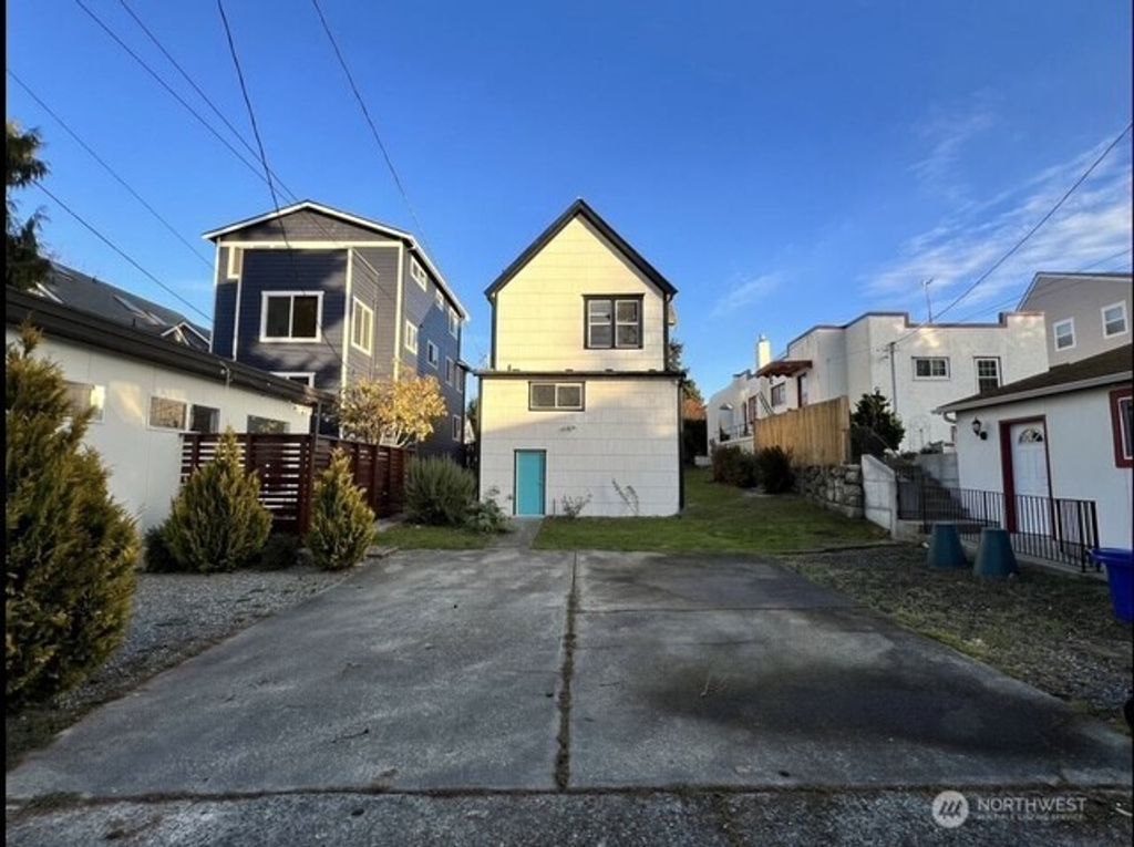 Photo of 1921 44 Avenue SW, Seattle, WA 98116 (MLS # 2504795)