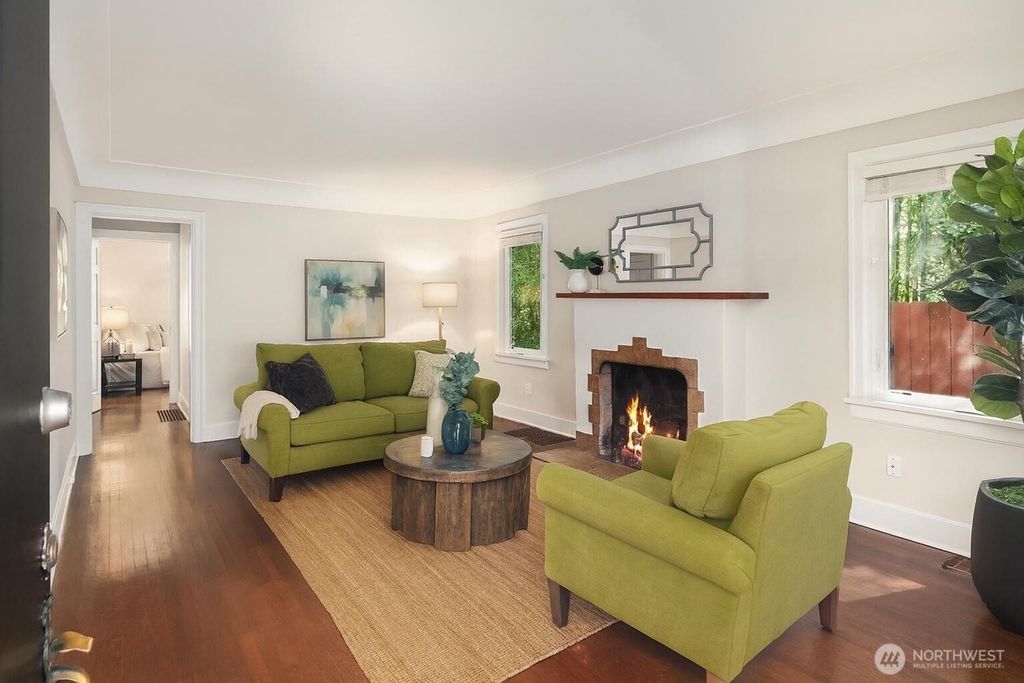 Photo of 14008 Stone Avenue N, Seattle, WA 98133 (MLS # 2440758)