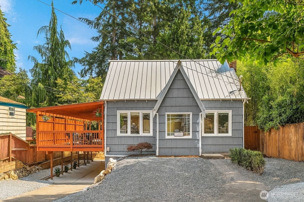 Photo of 14008 Stone Avenue N, Seattle, WA 98133 (MLS # 2440758)